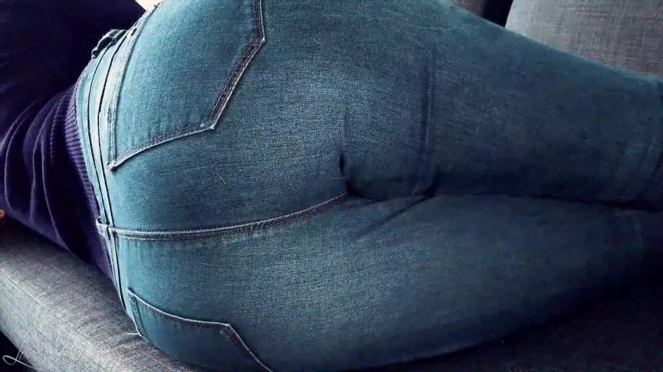Lorena Brink - Fat Ass Lazy Couch Potato -Handpicked Jerk-Off Instruction